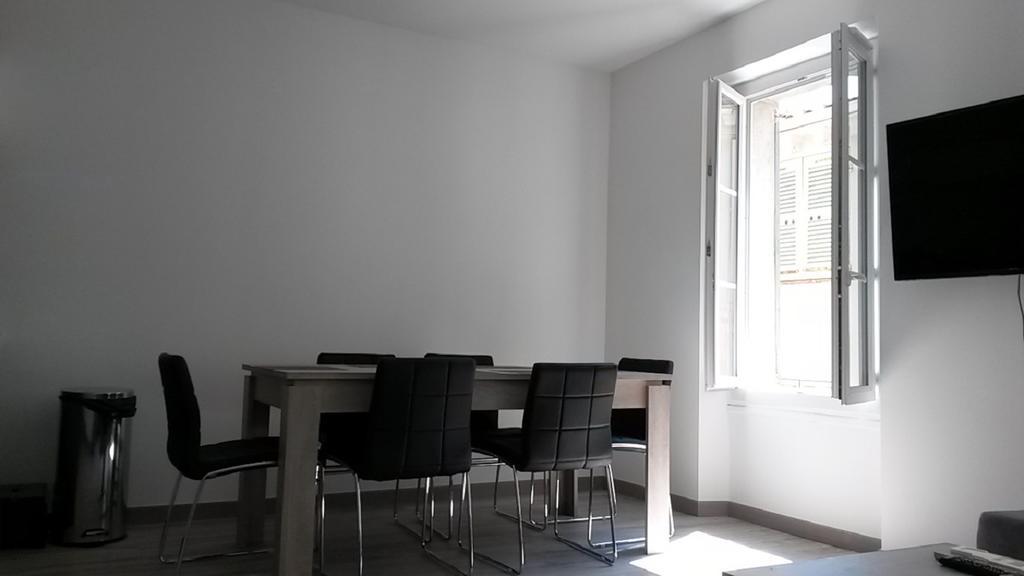 شقة Safranier Townhouse أنتيب الغرفة الصورة