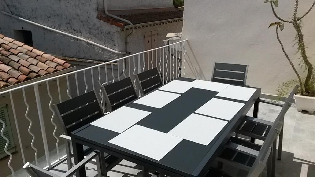 شقة Safranier Townhouse أنتيب الغرفة الصورة